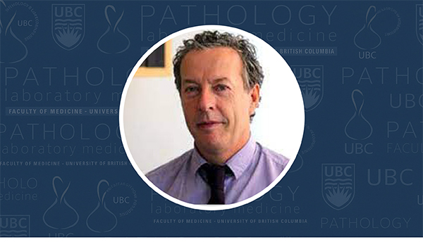 Students in class listening to a lecturer