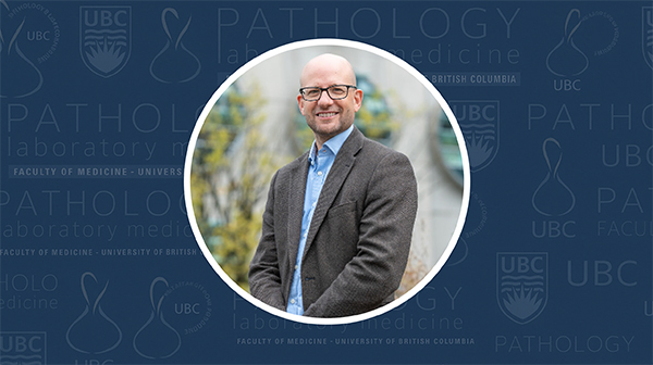 Students in class listening to a lecturer